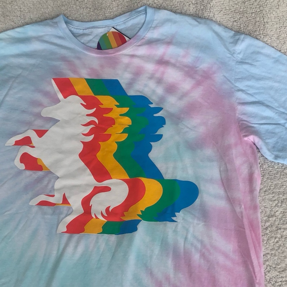 Rainbow unicorn t-shirt pride month lgbtq+ tee NWT men’s large cotton tie dye